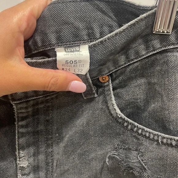 COPY - Levi Jean ripped shorts - Picture 5 of 9